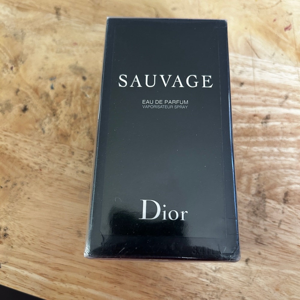 🔵SOLD🔵Dior Fragrance in Black Packaging